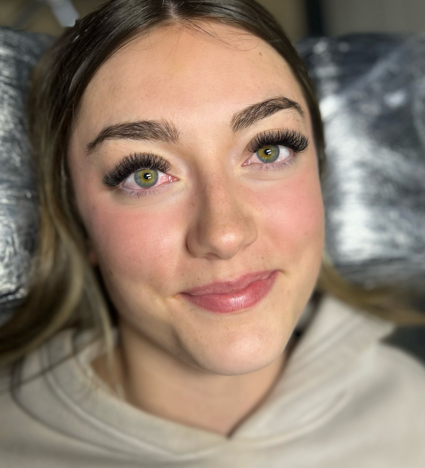 W Lashes (BUY5GET1FREE)