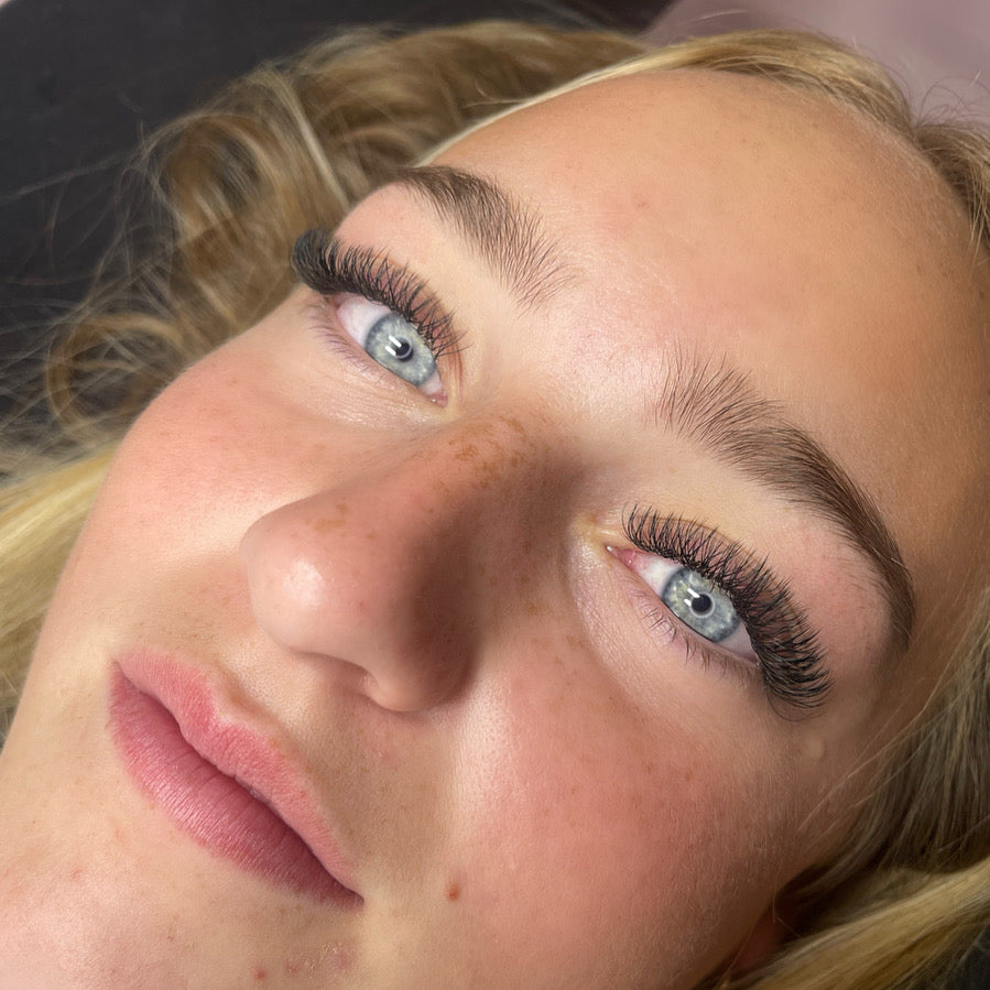 YY lashes